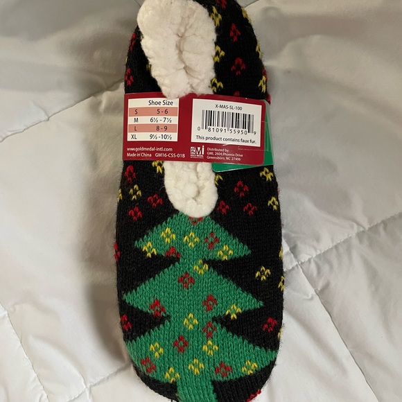 Christmas Tree Slipper Socks - Picture 2 of 3